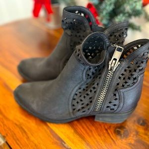 Black Booties Women’s Size 8